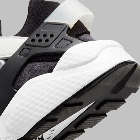 Nike Air Huarache OG White Black SneakerNews.com