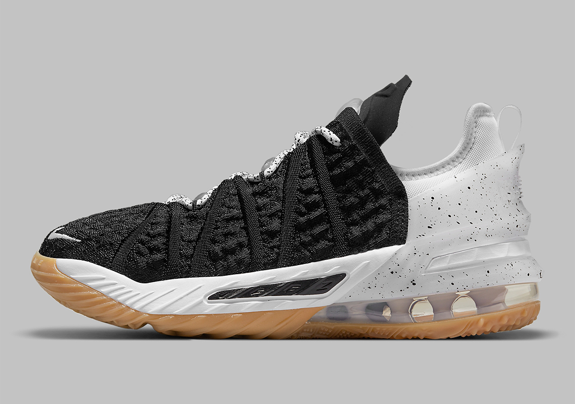 lebron 18 Black