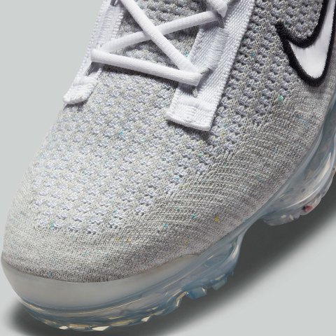 Nike Vapormax Flyknit 2021 Silver DH4084-100 | SneakerNews.com