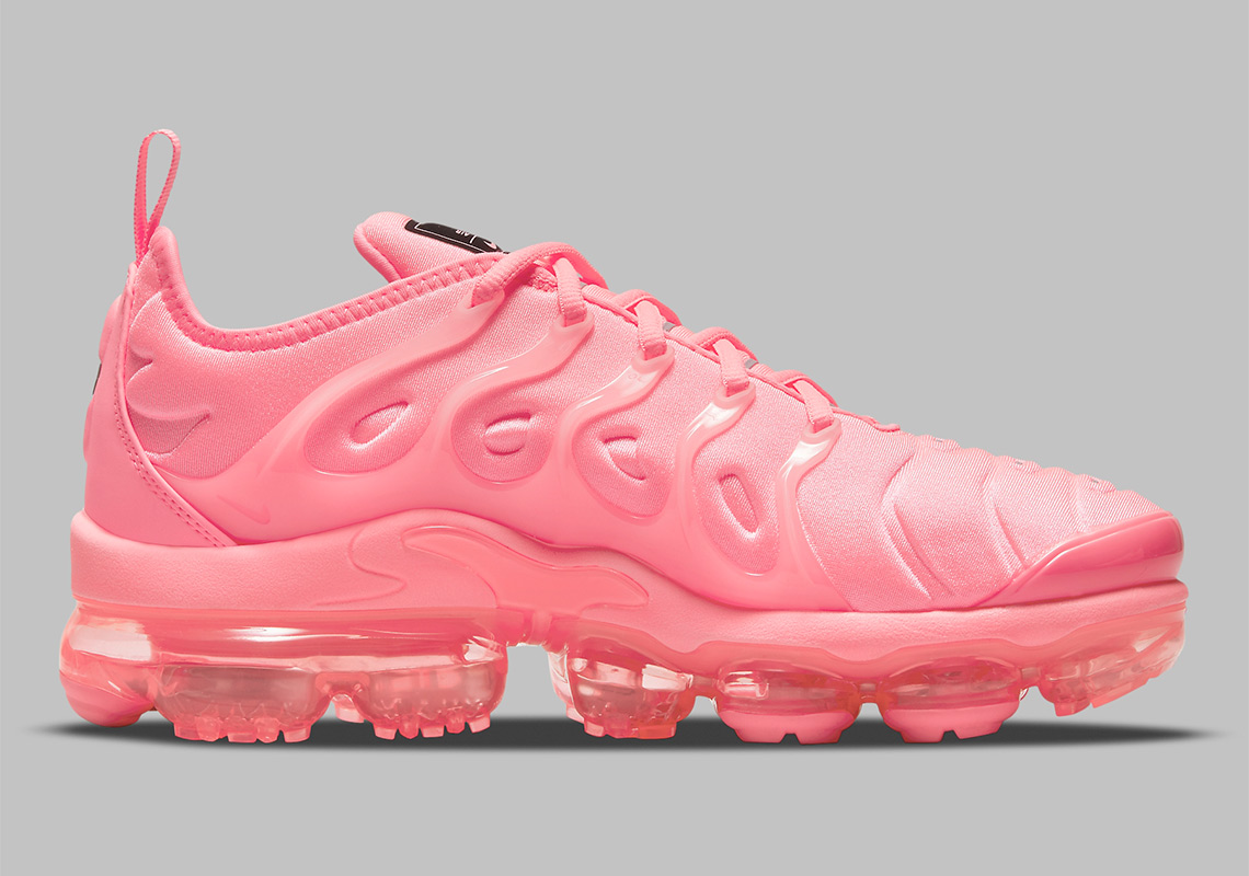 Nike Vapormax Plus Pink Bubblegum DM8337-600 | SneakerNews.com