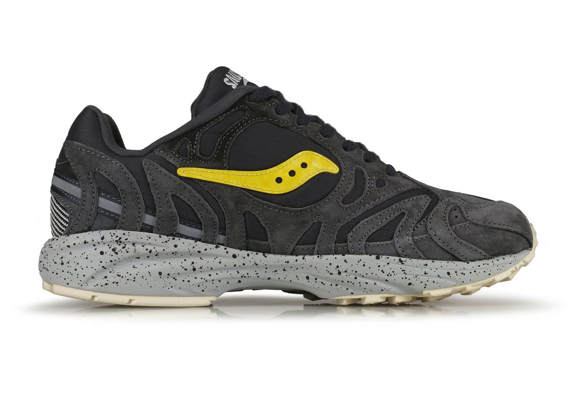 Nike's Easy-Entry FlyEase Mechanism Appears On The Women's React Ace Tour Golf Shoe Black Crystal Yellow S705451 5