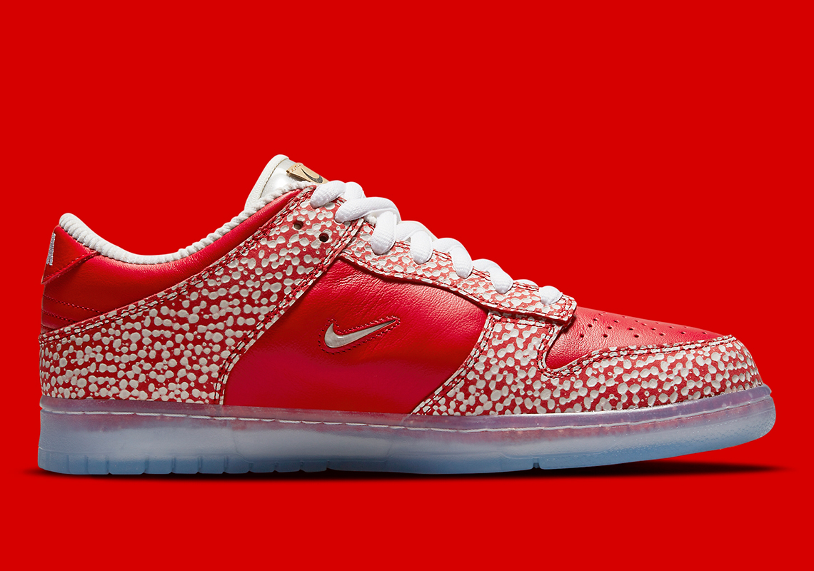 Stingwater Nike SB Dunk Low Photos + First Look | SneakerNews.com