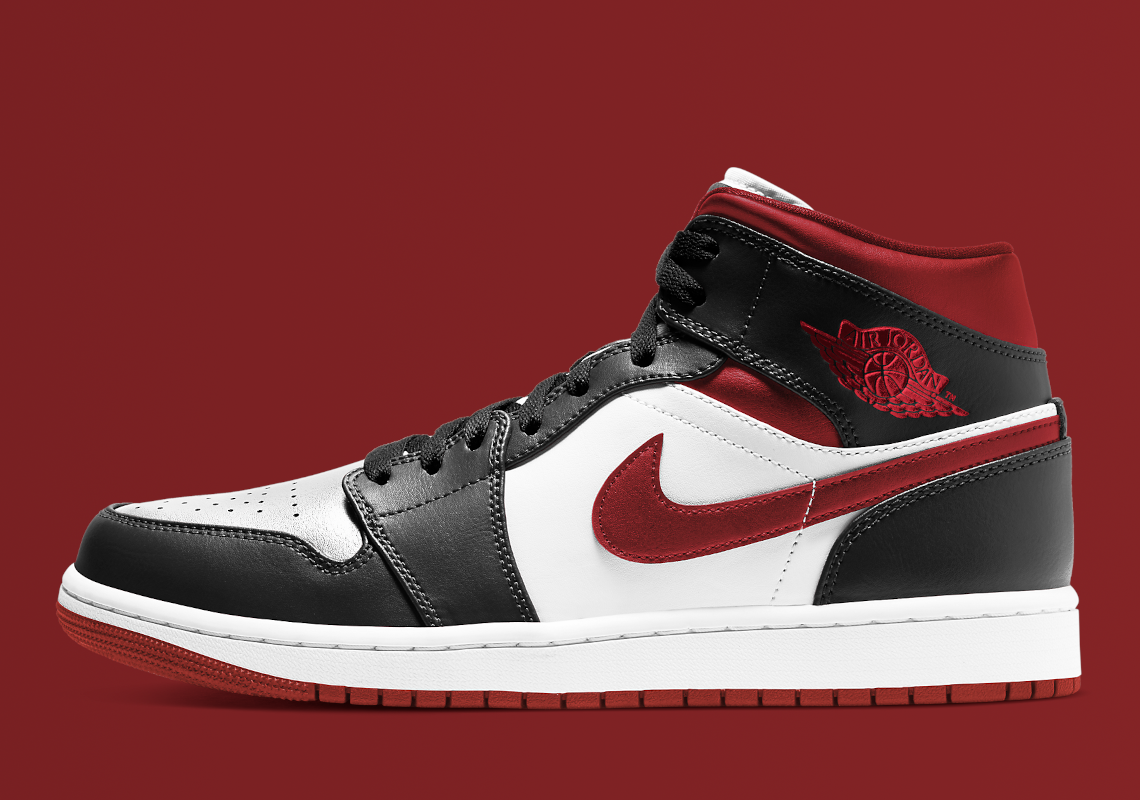 Air Jordan 1 Mid Gym Red 554724-122 | SneakerNews.com