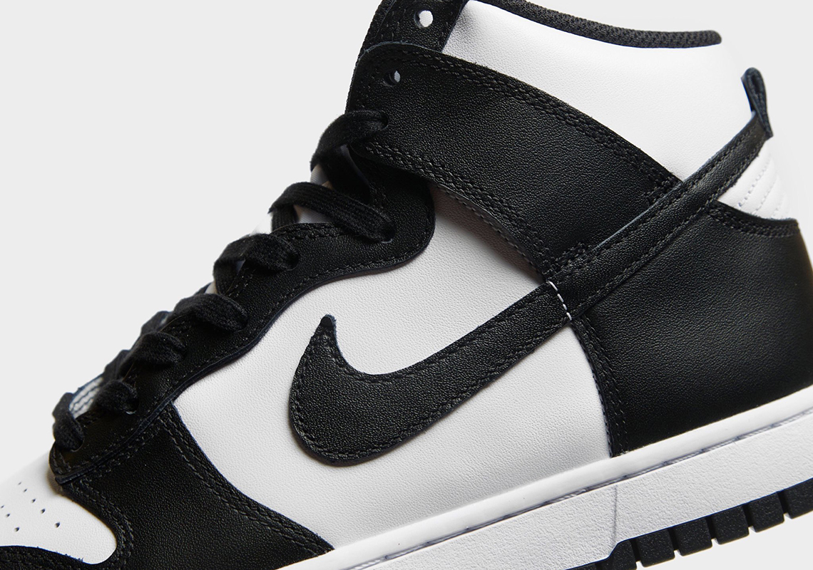 black and white nikes with strap