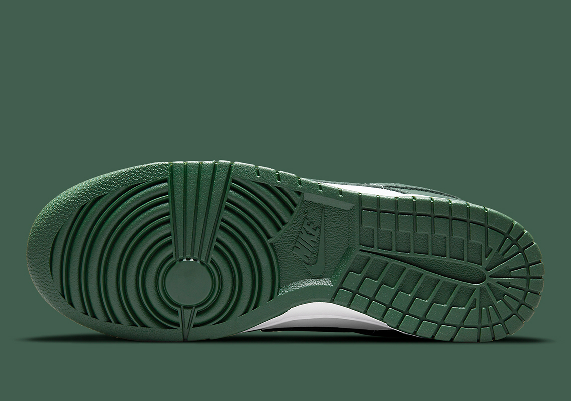 Nike Dunk Low “Team Green”