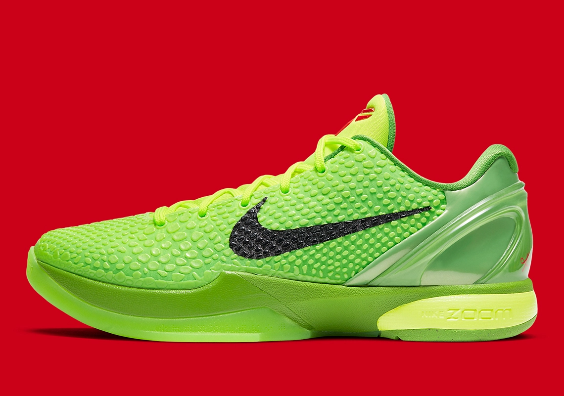 Nike SNKRS Restocks Kobe 6 “Grinch” On 5th Anniversary Of 60 Point Final Game