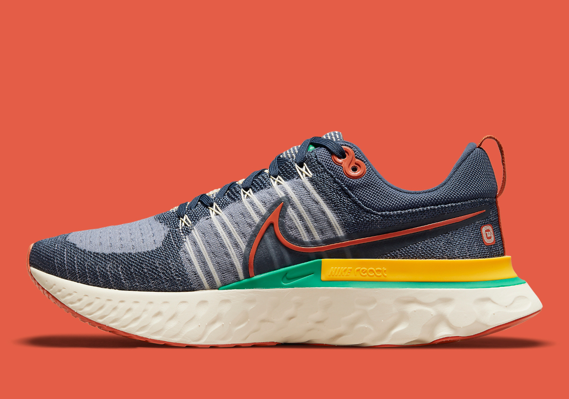 The Nike React Infinity Run 2 Flyknit "72" Pairs Shades Of Navy With Retro Flair