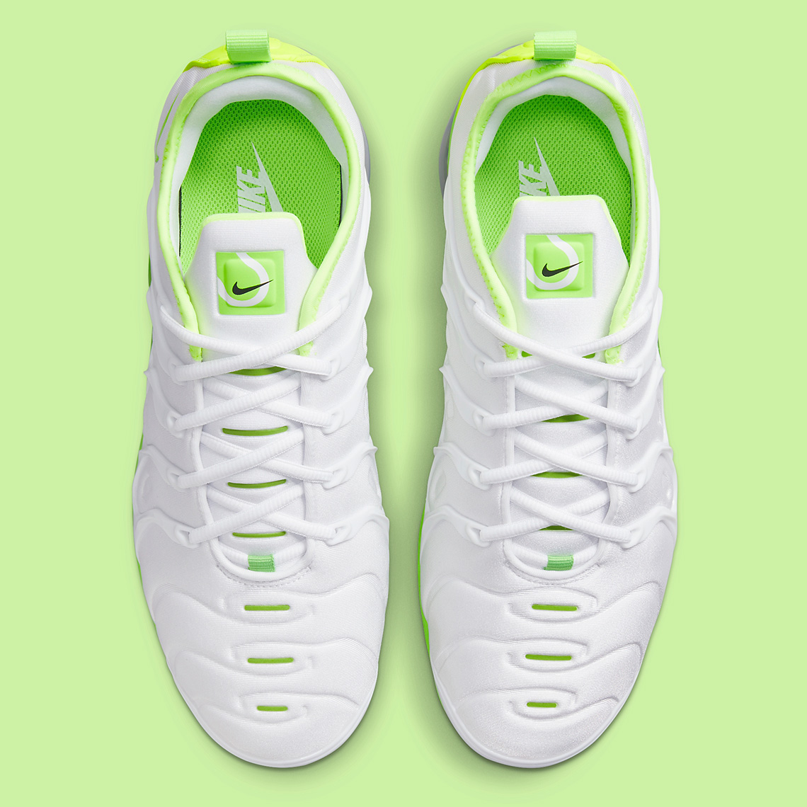 How to clean sale vapormax plus white