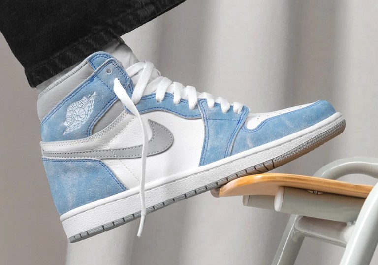 Jordan 1 Hyper Royal Jordan 1 Retro High OG Hyper Royal Men main image 3