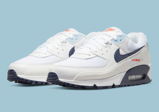 This Navy-Accented Air Max 90 Features Fleece-Like Mudguards