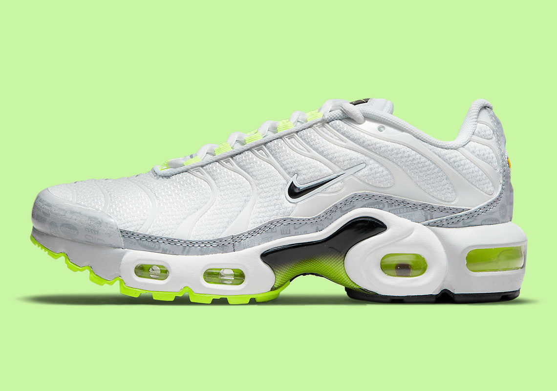 Air max plus hot sale neon green