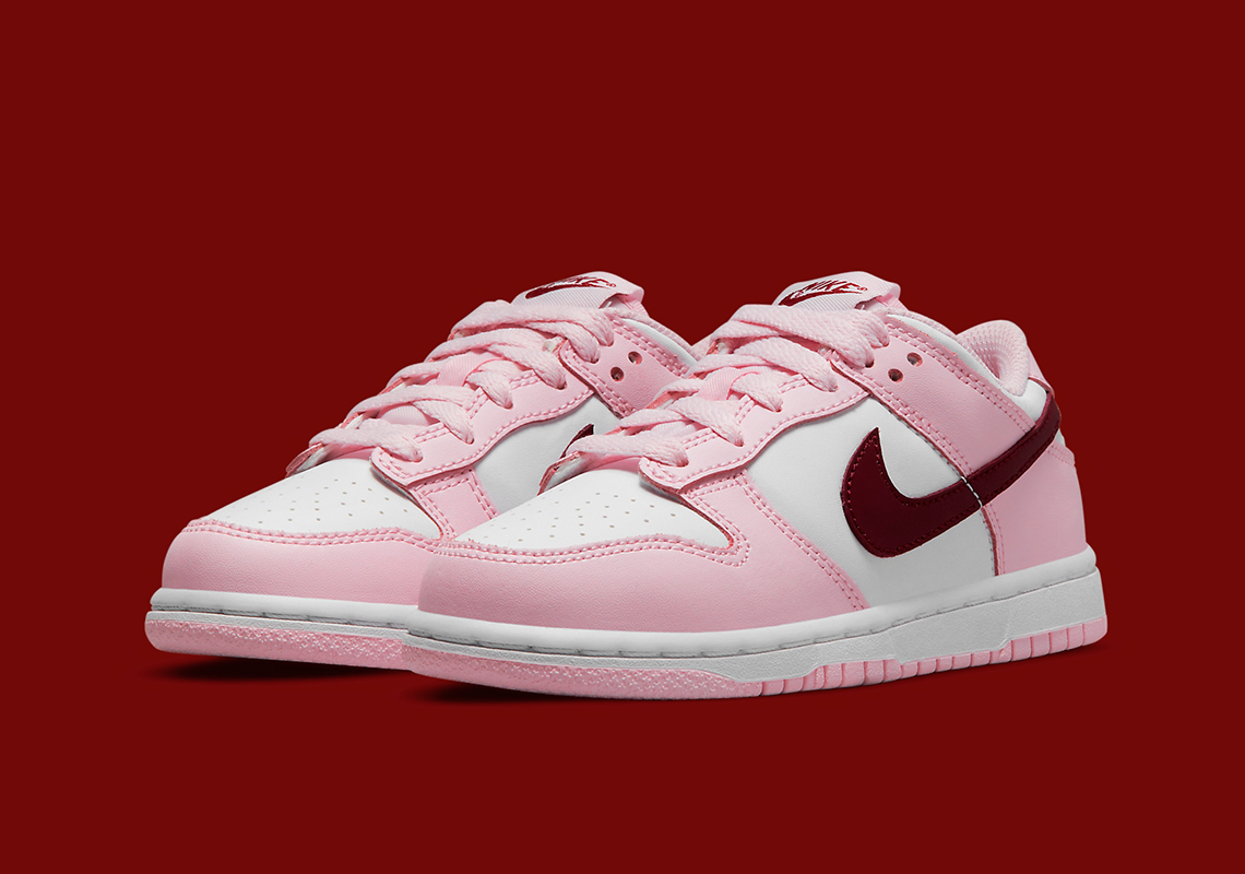 low dunks pink foam