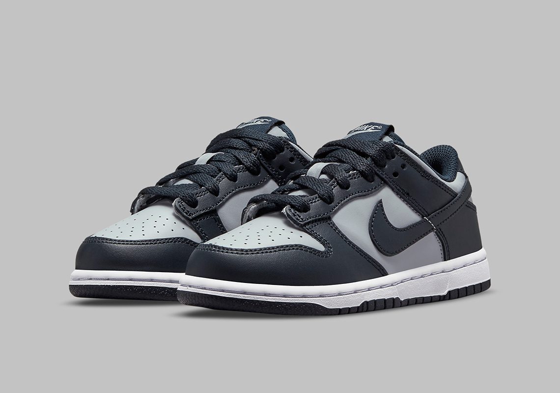 nike dunk low ps georgetown cw1589 004 1