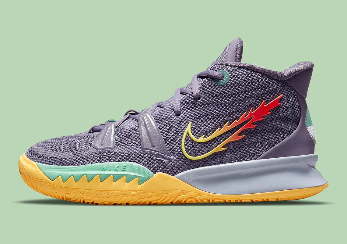 kyrie 7 daybreak