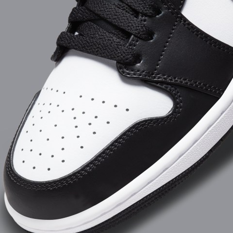 Air Jordan 1 Low Black Medium Grey 553560-040 | SneakerNews.com