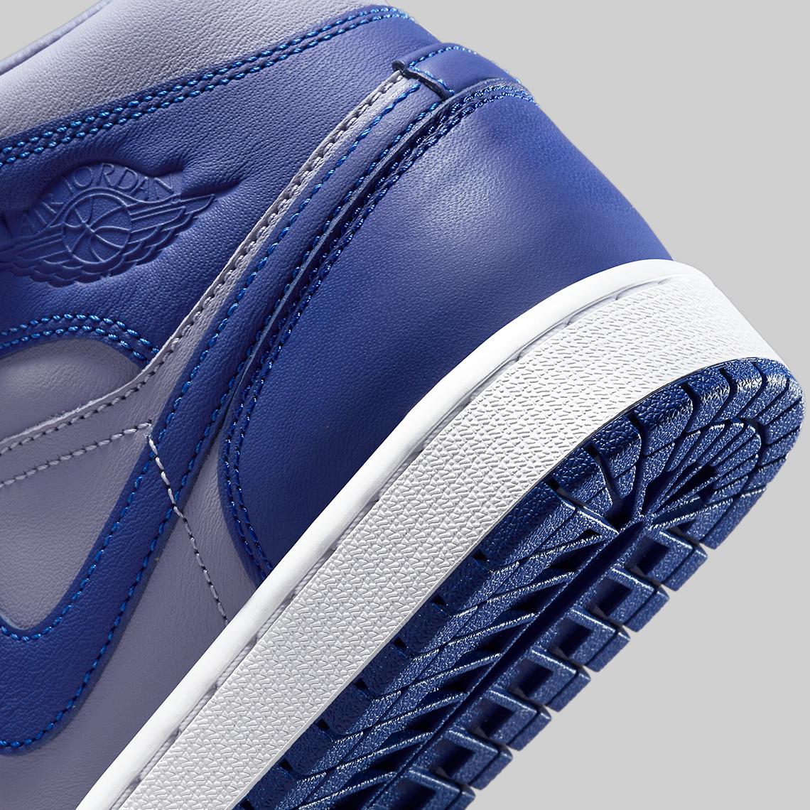 Air jordan 1 mid georgetown best sale