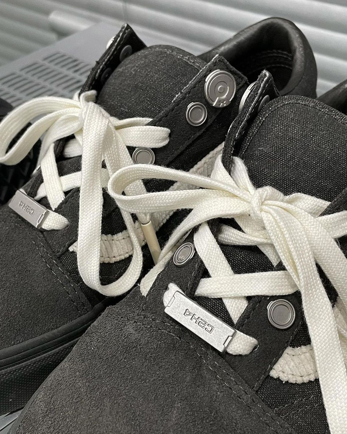C2H4 Vans Old Skool Era 2021 Release Info | SneakerNews.com