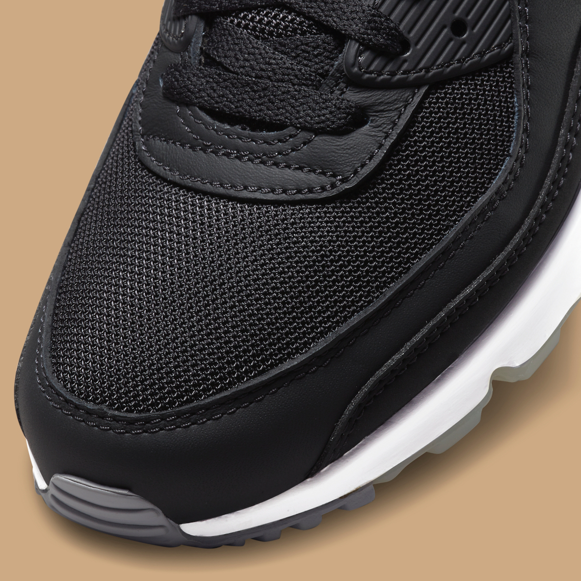 aik x nike air max 90