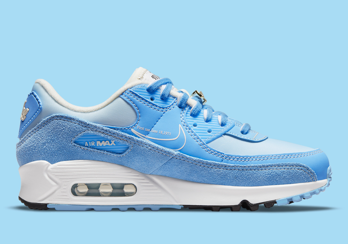 university blue air max