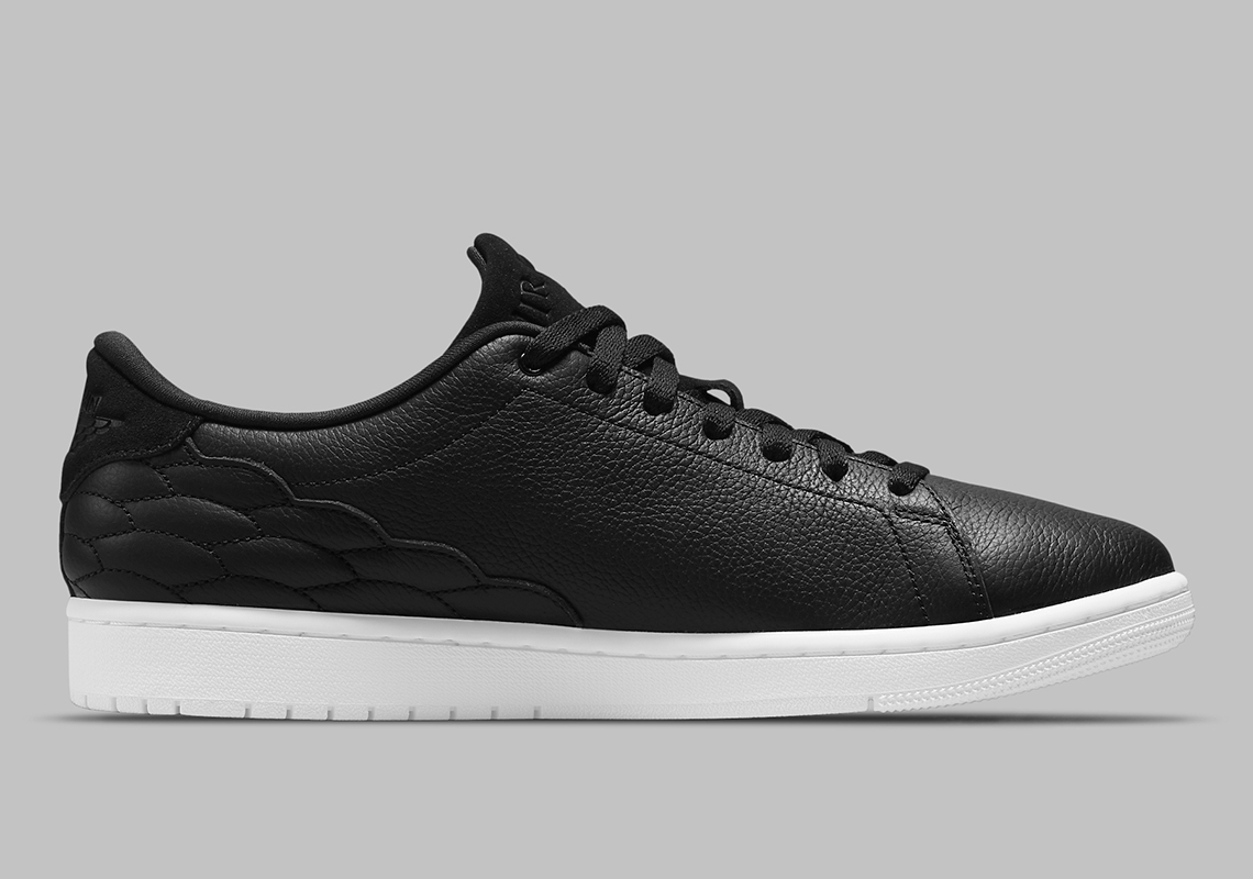 Jordan Brand is taking the "Panda" trend to the golf course with Black White Dj2756 001 3