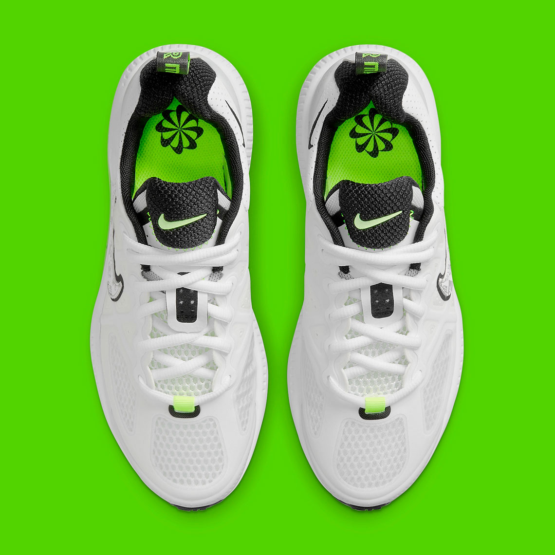 005  RvceShops - The Nike Air Max Genome Joins The Brands Logo