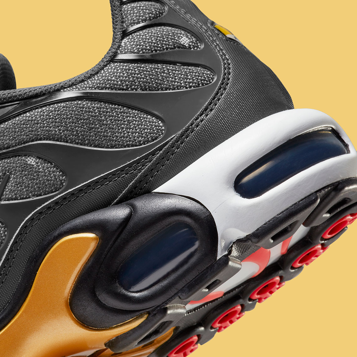 Nike Air Max Plus Twill Dm7570-002 