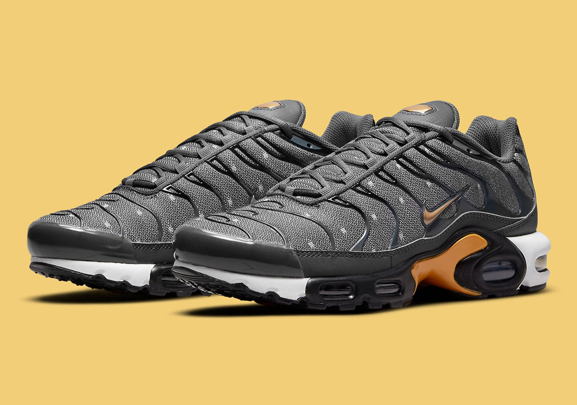 The Twill-Covered Nike Air Max Plus Is Coming Soon In Gold