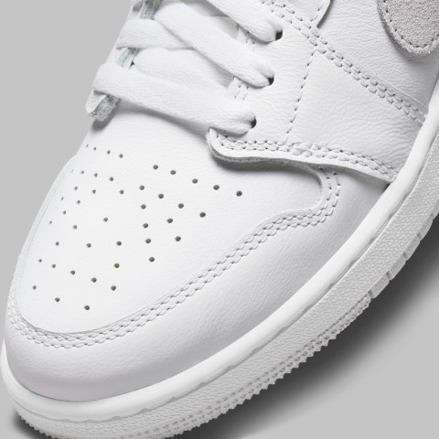 Air Jordan 1 Low OG Neutral Grey GS CZ0858-100 | SneakerNews.com