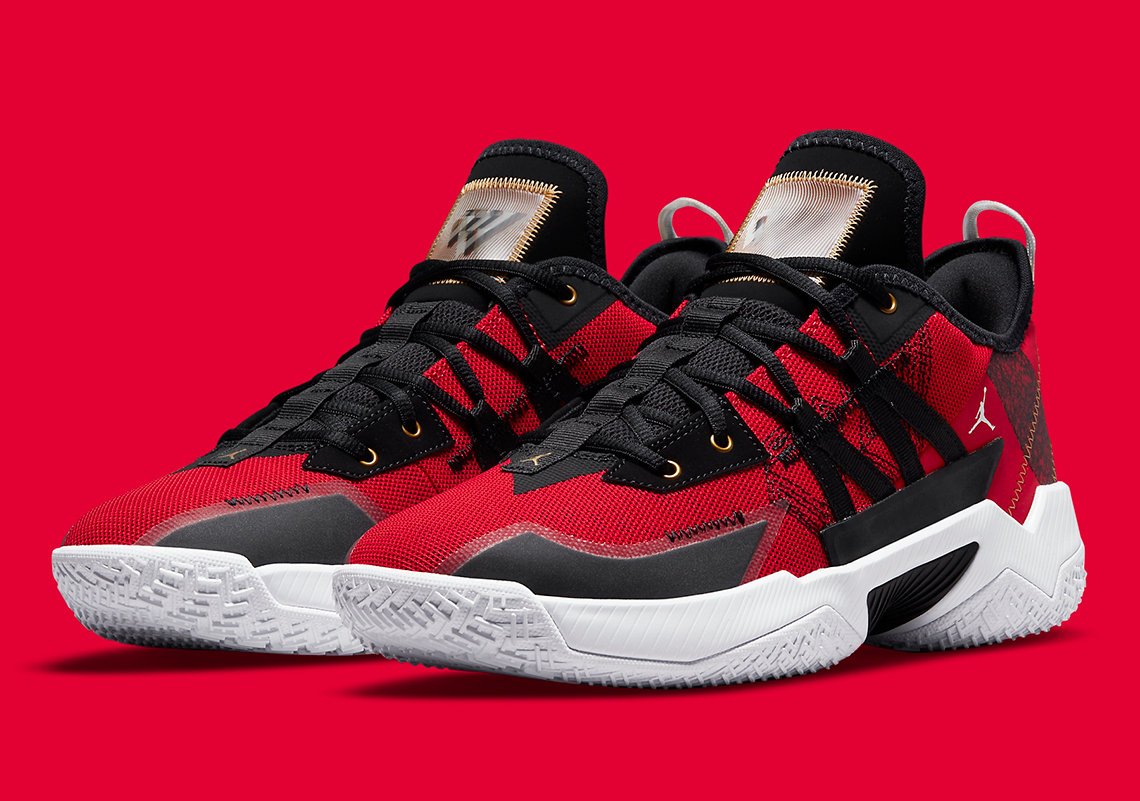 The Jordan Westbrook One Take II Opts For Some Classic Black And Red