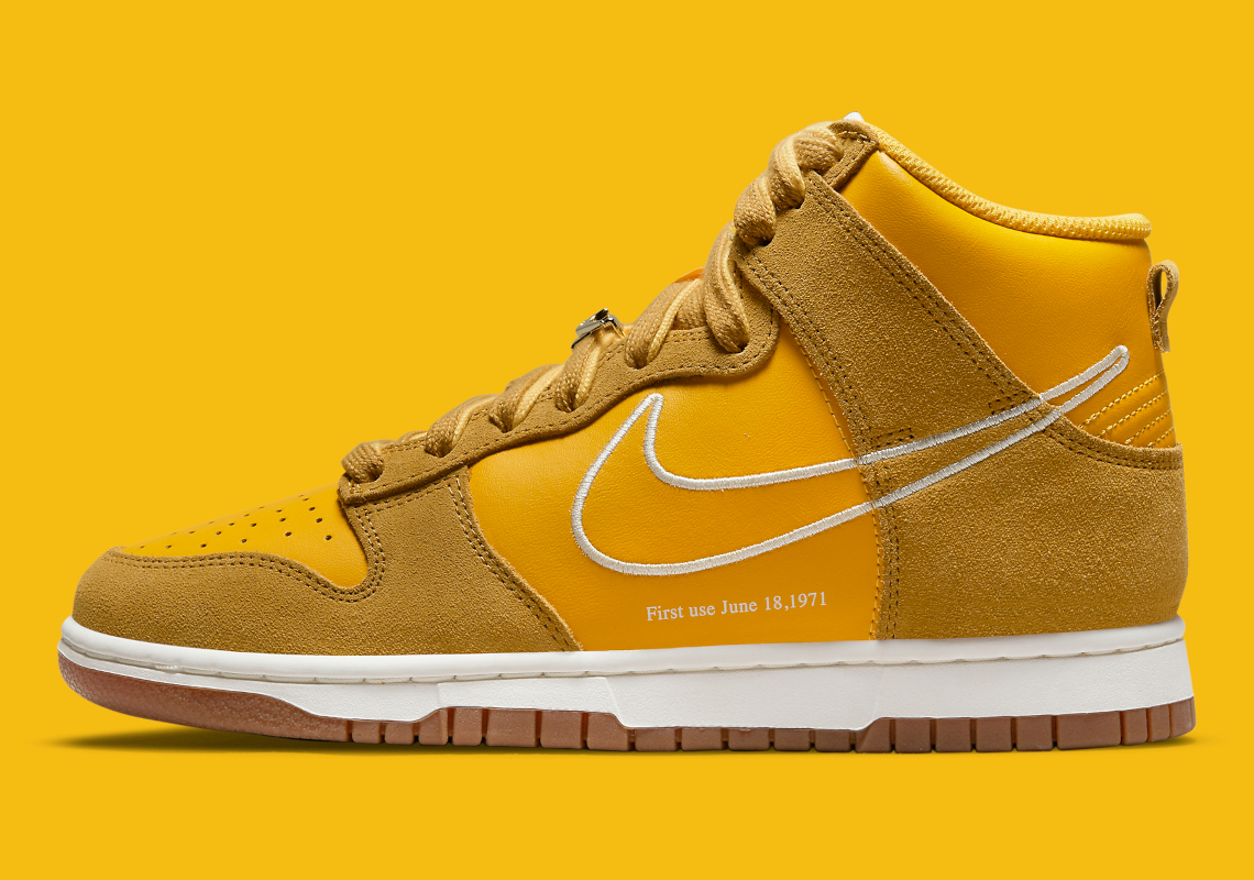 nike dunks dipped in gold