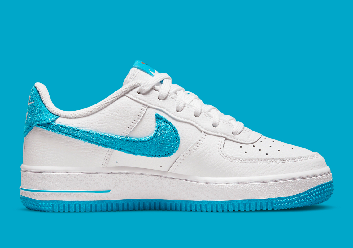 Nike Air Force 1 Low GS Hare DM3353 100 5