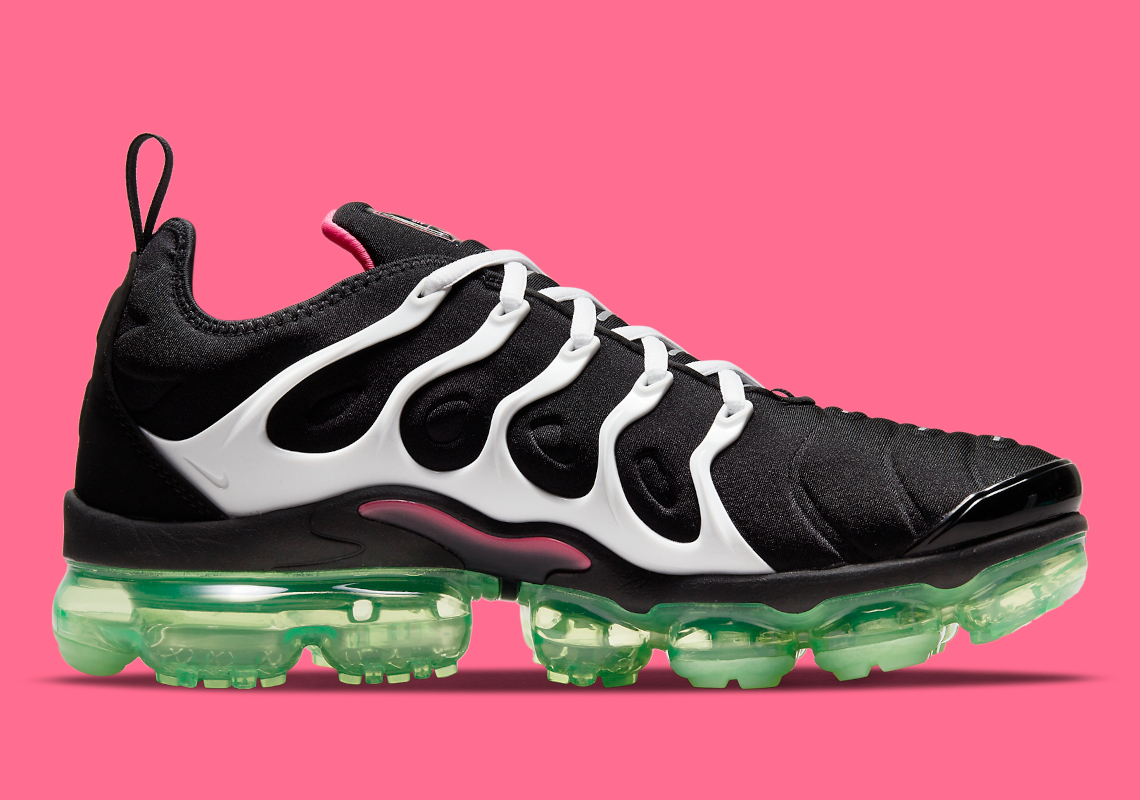 vapor max pink and green