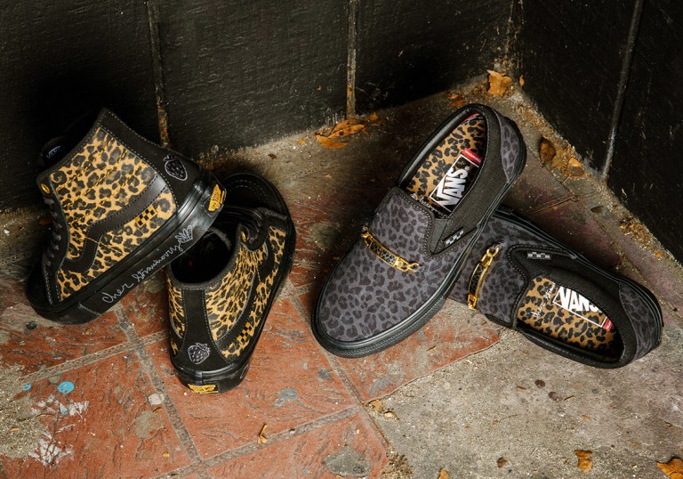 Vans Cher Strauberry Cheetah Sk8-Hi Decon Slip-On  display picture 3