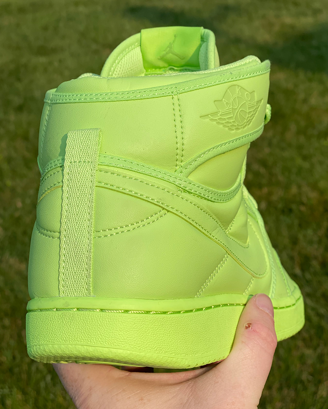 Billie Eilish Air Jordan 1 KO DN2857-330 Release Date