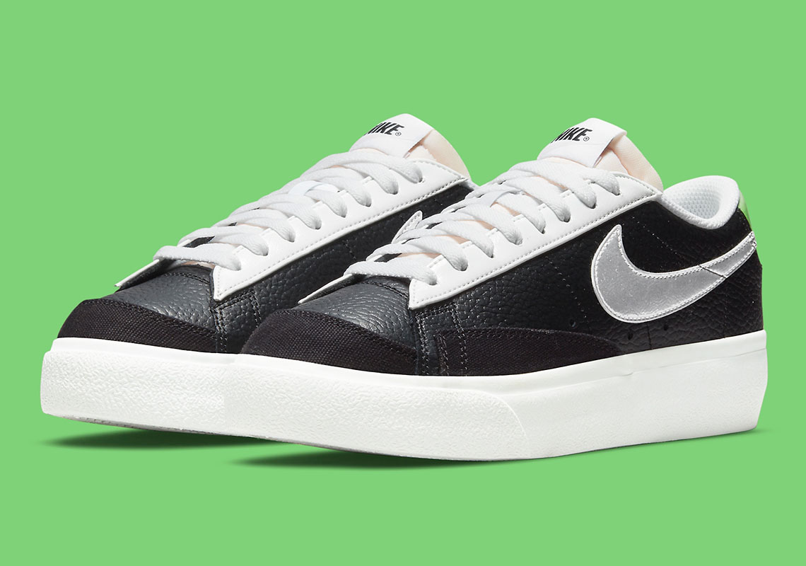 Black nike cheap blazer low