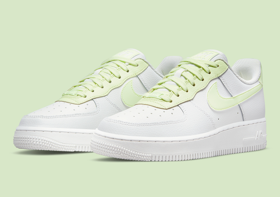 Nike Changes Up The Two-Toned Color-Blocking With The Women's Air Force 1