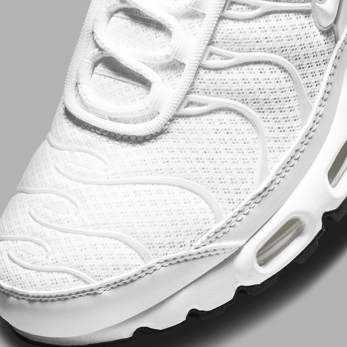 womens nike air max plus white