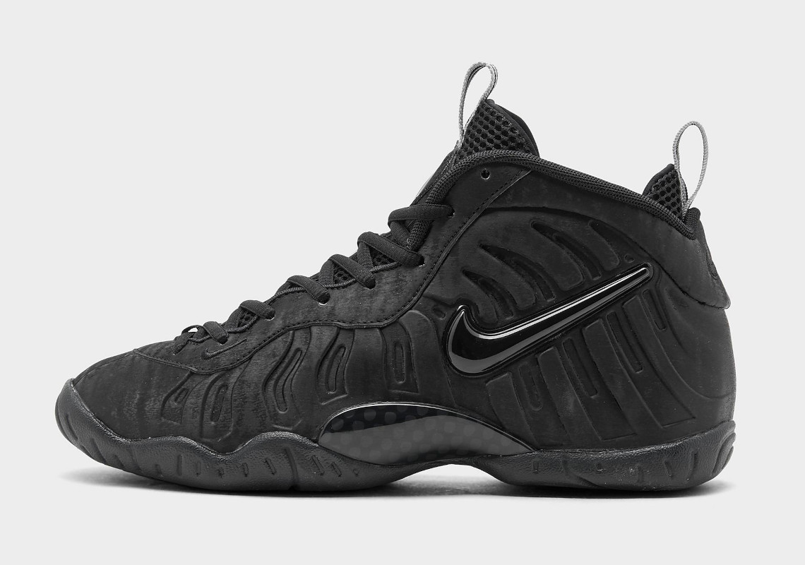 The Kid's Nike Little Posite Pro "Black Cat" Is Available Now