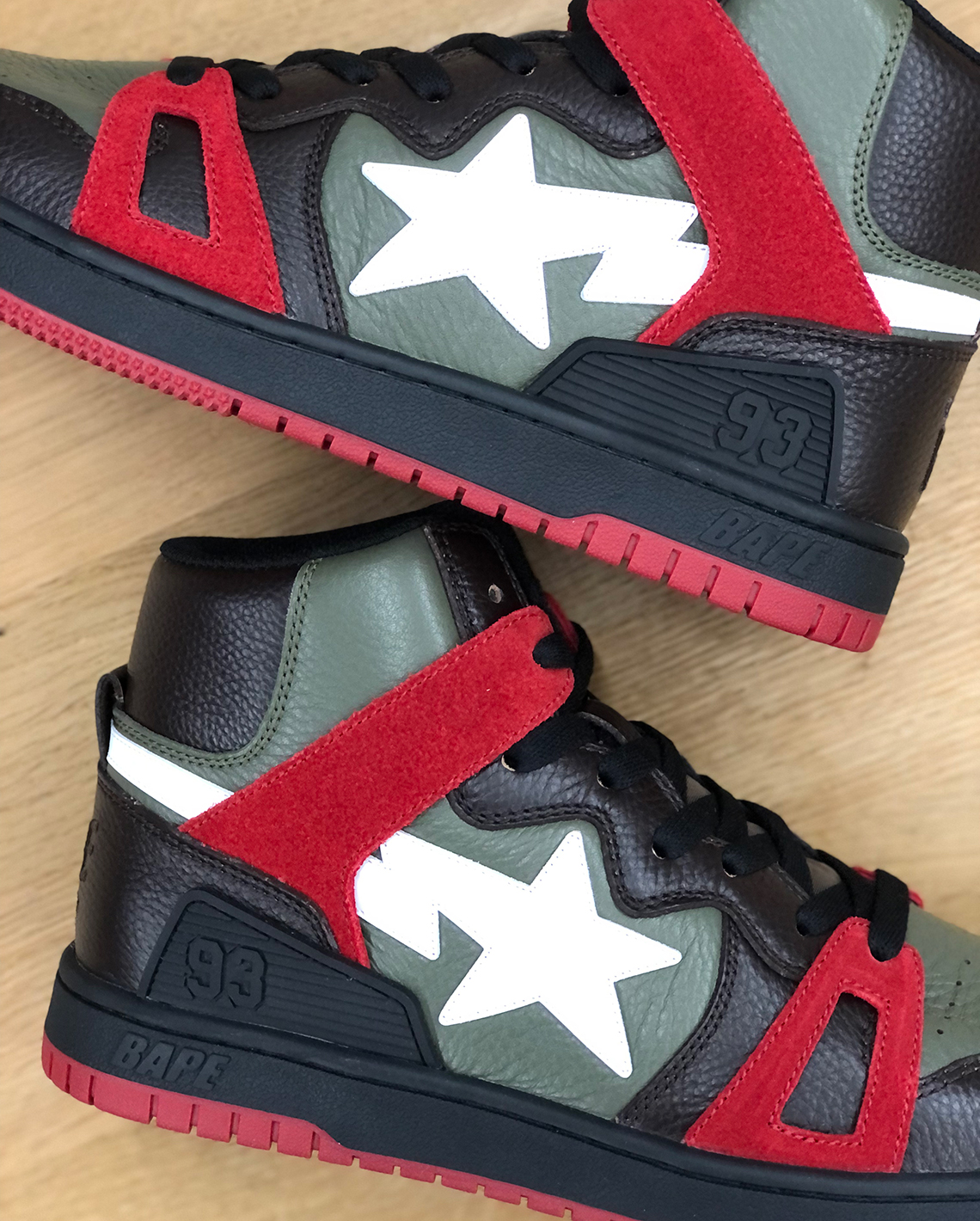 最大76%OFFクーポン APE BAPE KAWS STA HI 93 ベイプスタ court sk8