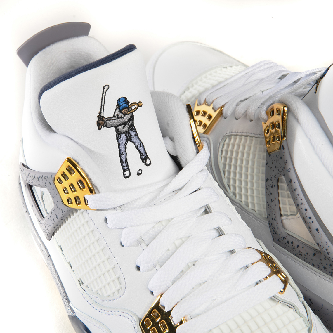 Jordan 4s white outlet and gold