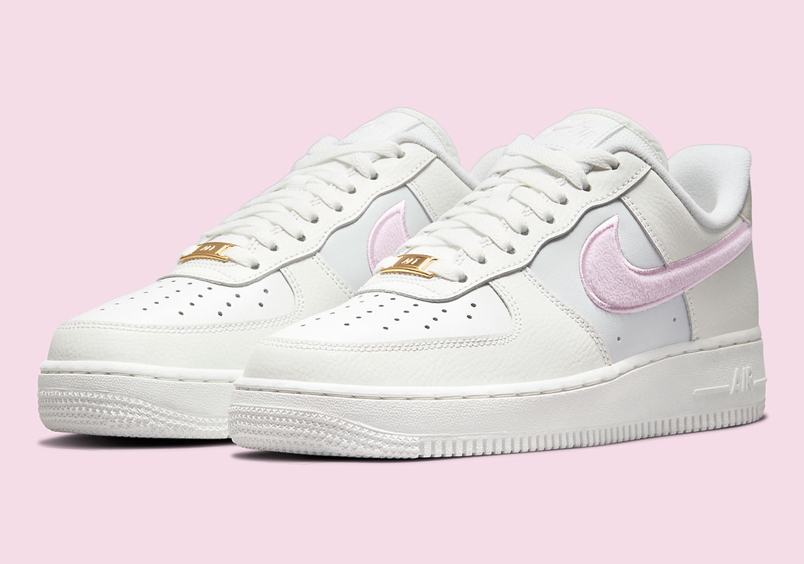 nike air force 1 low womens pink