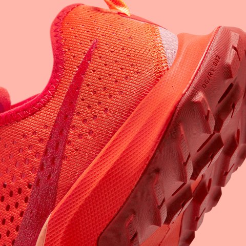 nike terra kiger 7 orange