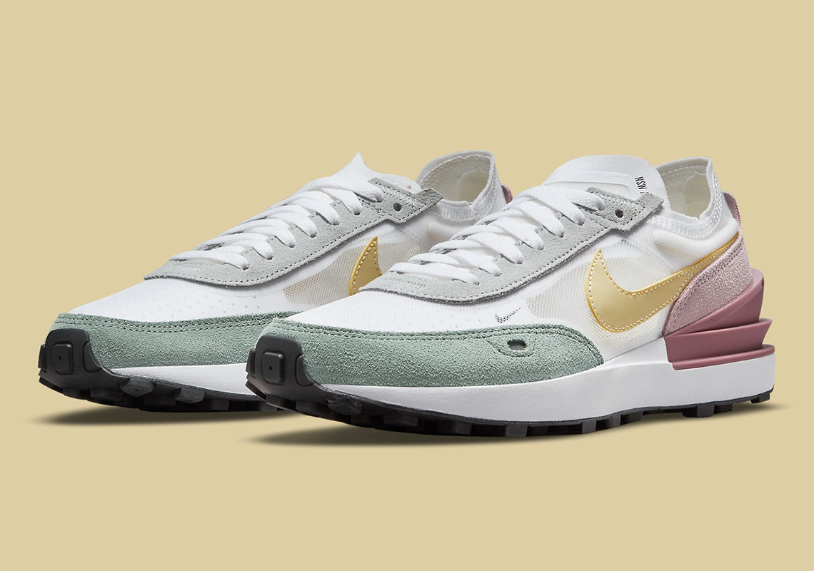 Soft Pastels Return On This Women's Nike Waffle One