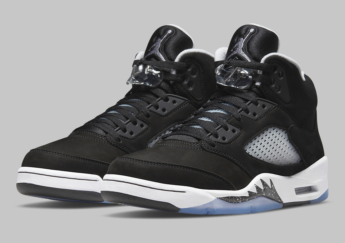 Official Images Of The Air Jordan 5 "Oreo"