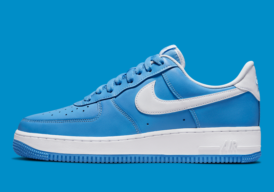 blue and white nike air force 1