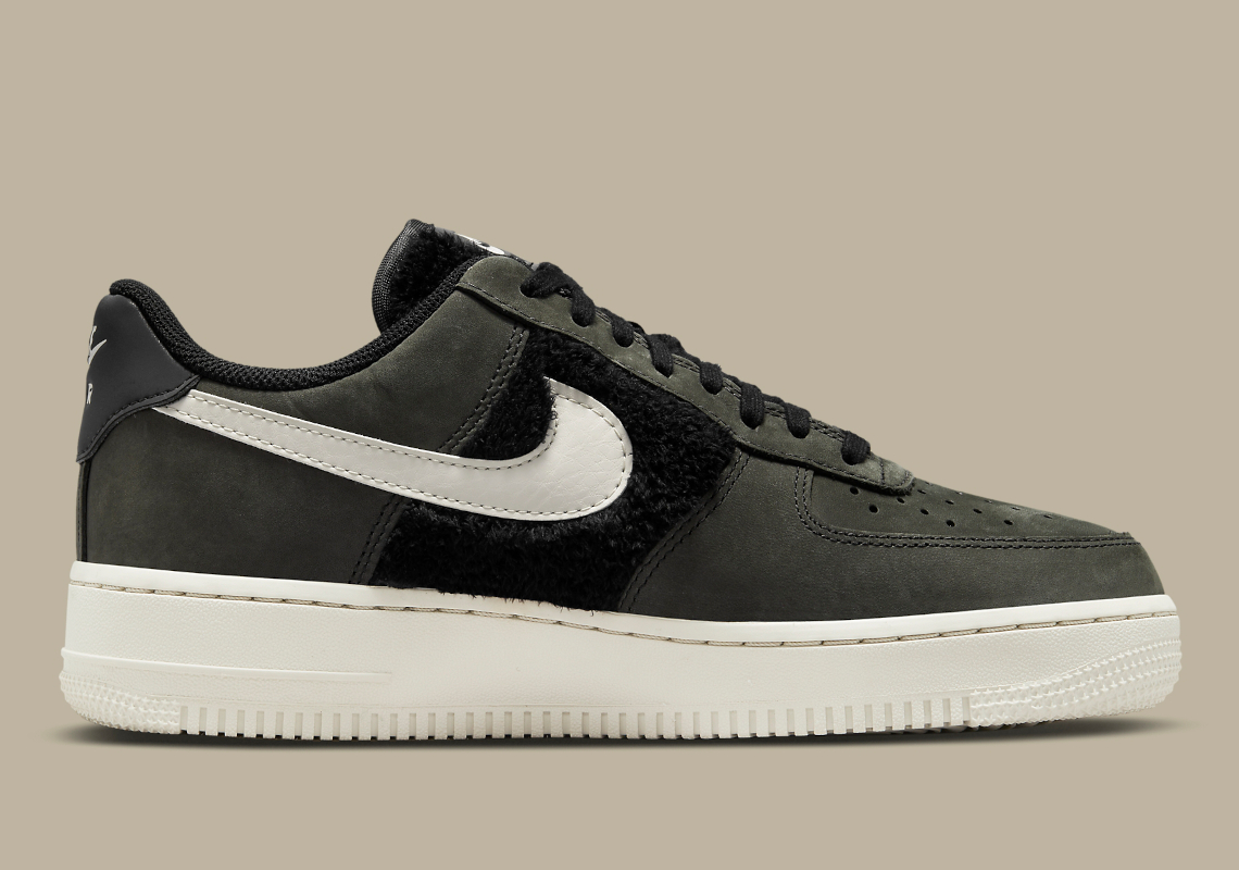 nike air force 1 light bone black