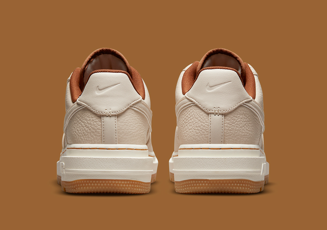 Nike Air Force 1 Luxe Db4109 200 4