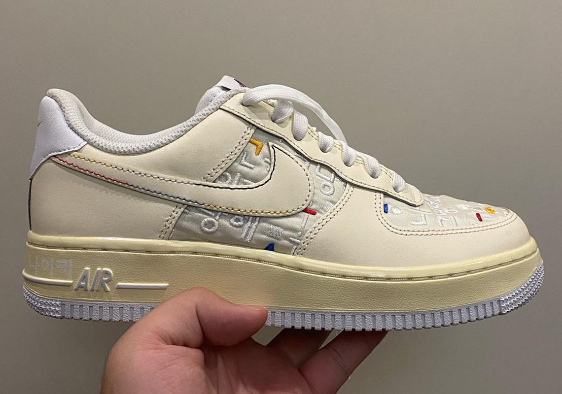 This Nike Air Force 1 Echoes The "Just Do It" Mantra In Hangul