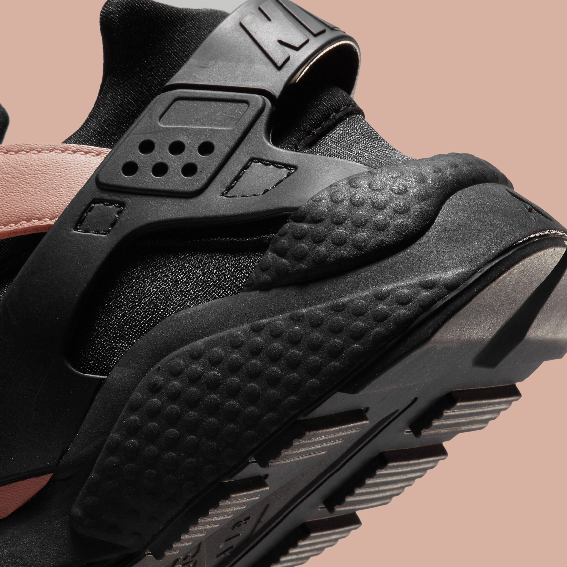 Nike Air Huarache Toadstool DH8143-200 Release | SneakerNews.com