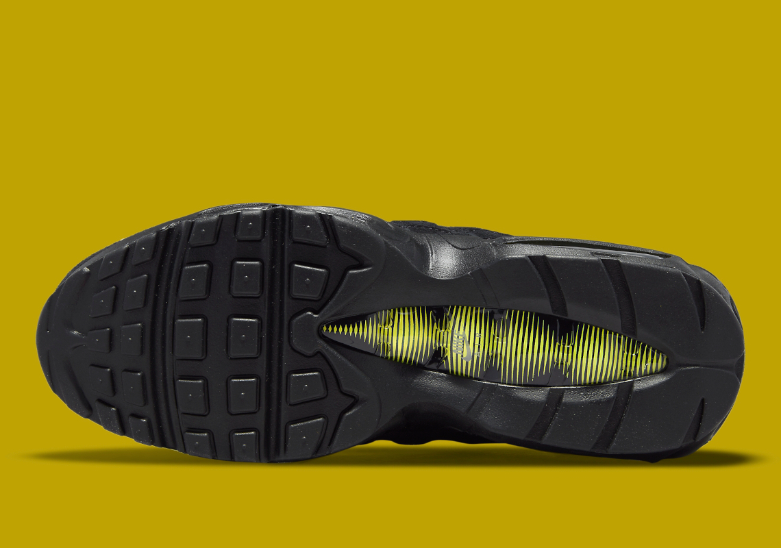 Nike Air Max 95 Black Yellow DO6704-001 Release | SneakerNews.com